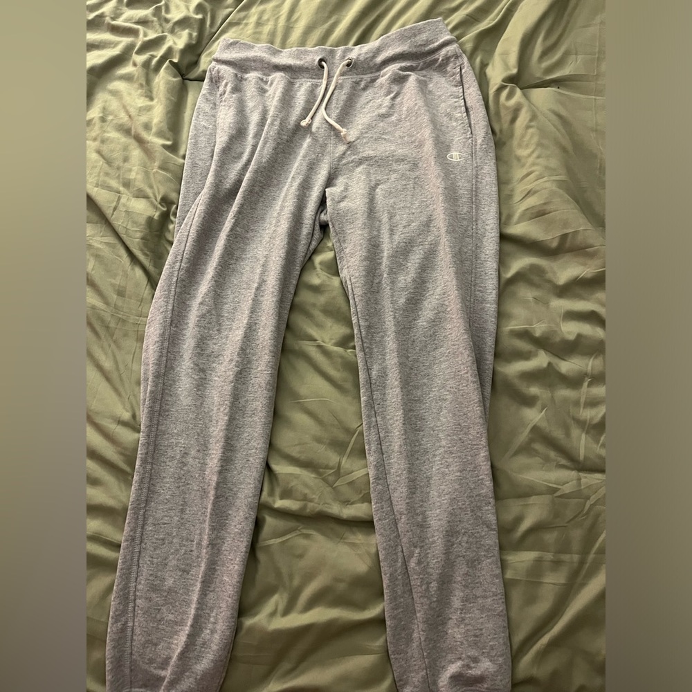 light grey size medium champion sweatpants